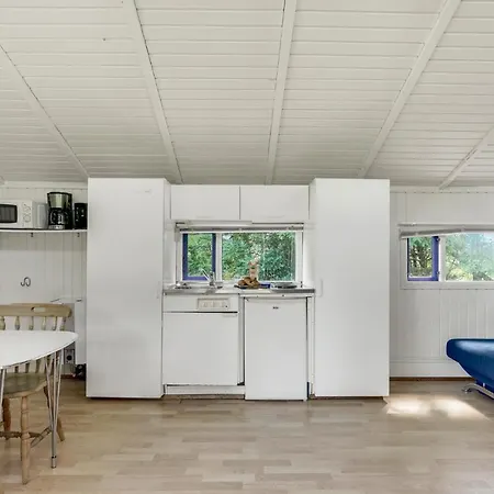 Lovely In With Kitchen *