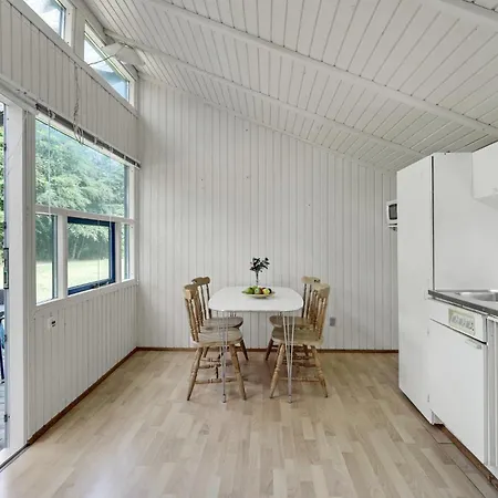 Holiday home Lovely In With Kitchen *